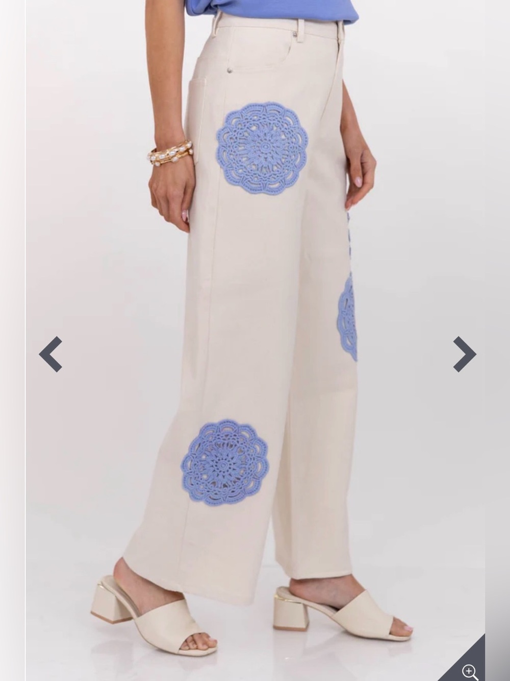 High Waisted Cream Wide Leg Jeans with Blue Crochet Appliqué size S small - Picture 2 of 4